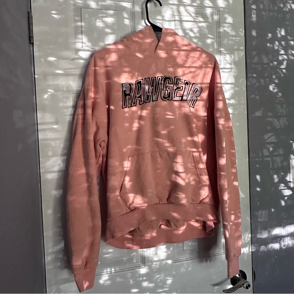 - [ ] Rawgear Peach Workout Hoodie